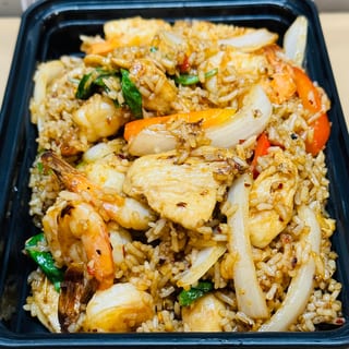 Basil Fried Rice ข้าวกะเพรา